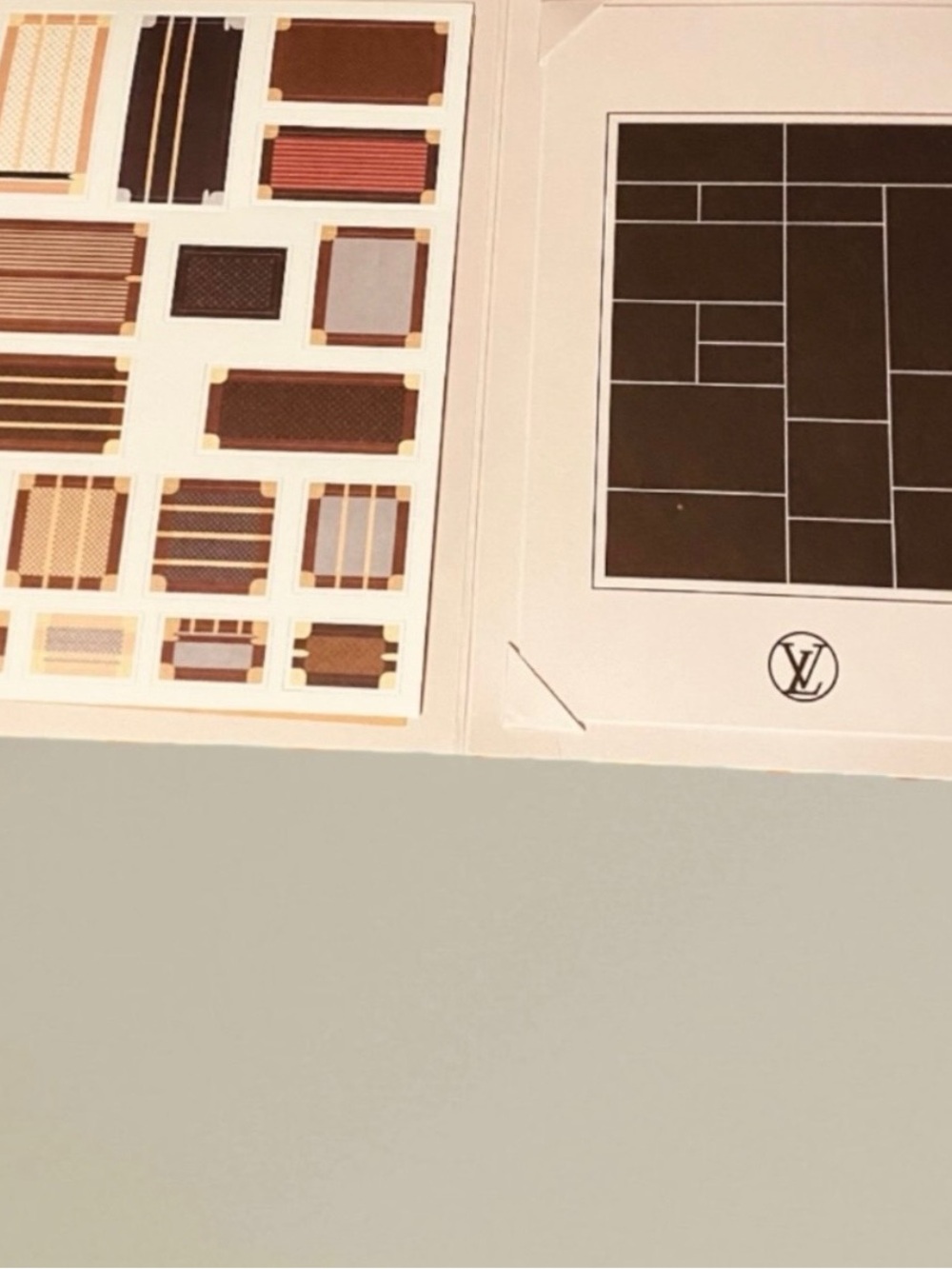 Louis Vuitton Event Craft Folder - Picture 2 of 11